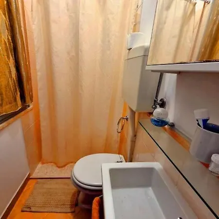 A Cesenatico, Quattro Posti Letto *